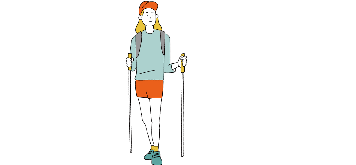 山を歩く女性
