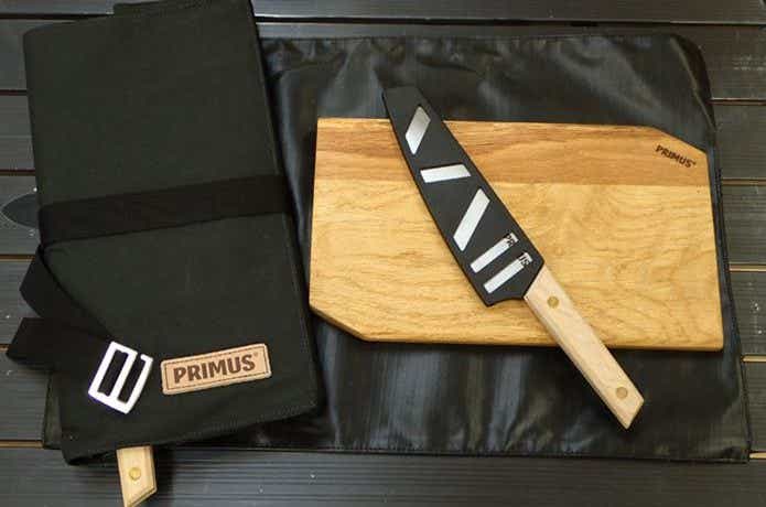 プリムスのカッティングボード＆ナイフのツールセット